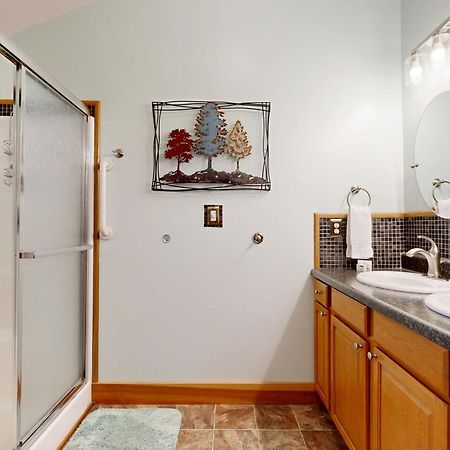 2 Bed 2 Bath Vacation Home In Whittier V Buitenkant foto